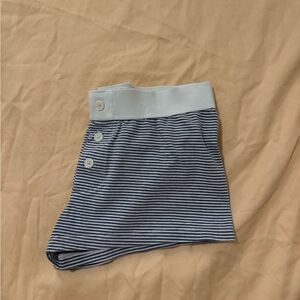 BRANDY MELVILLE shorts